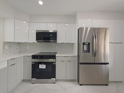 7280 Amberly Lane #207