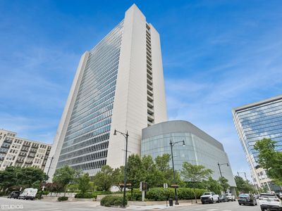 500 W Superior St Unit 1313