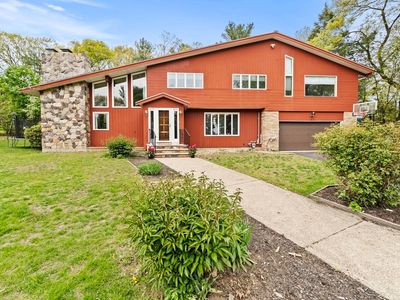 1 Hemlock Dr