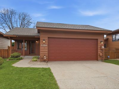 5386 Emerald Way
