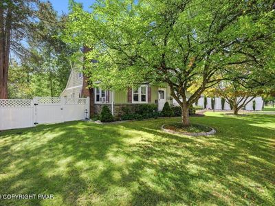 125 Rosemond Ave