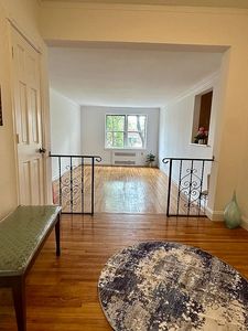 915 E 17th St #312C