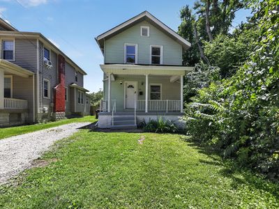 411 Auburn St