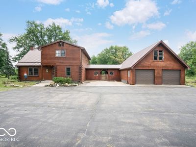 111 N Main St
