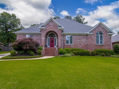 6 Rosaires Way