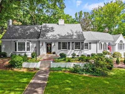 3400 Starmount Dr