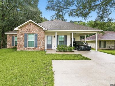 Property at 10332 Cloudland Dr, Central, LA
