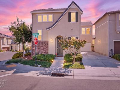 1220 Starflower Ln