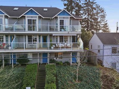 2760 E McLoughlin Blvd