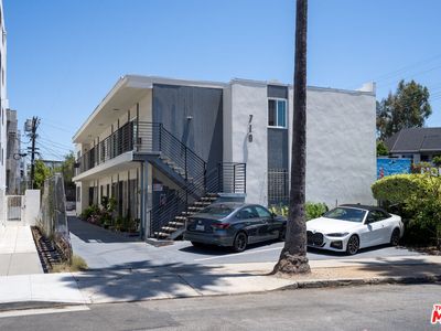 710 N Hudson Ave