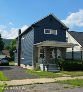 122 Noyes Ave