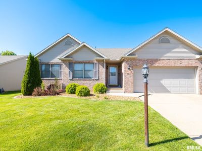 Property at 1913 English Oak, Washington, IL