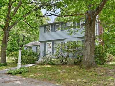 73 Hood Rd