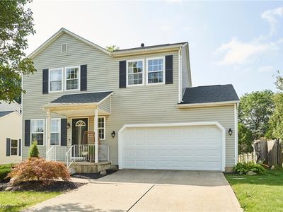 Property at 966 Pine Tree Ct, Medina, OH