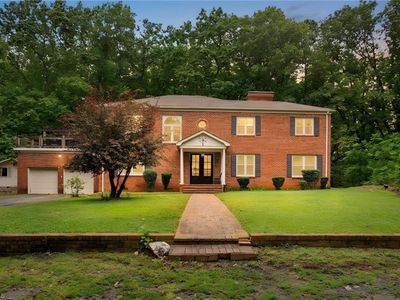 301 Carolina Ave
