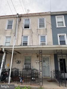 25 Ross St