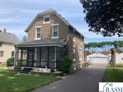 208 Linden St SW