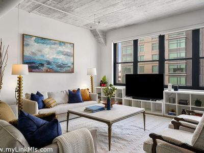437 D St APT 7F
