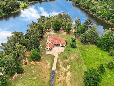 627 Levite Rd