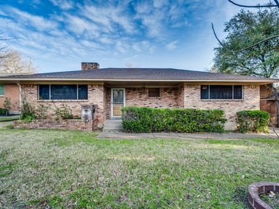 3511 Burlingdell Ave