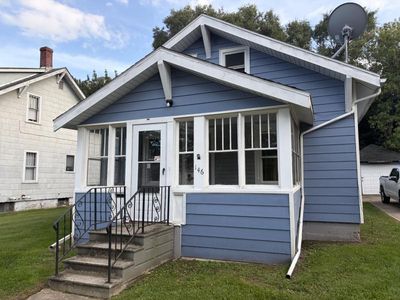 146 W Irwin St