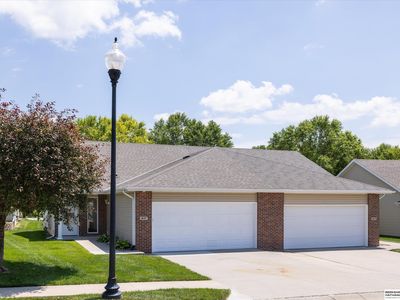 1847 N 175th Ct
