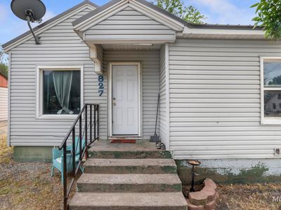 827 Aiken Ave