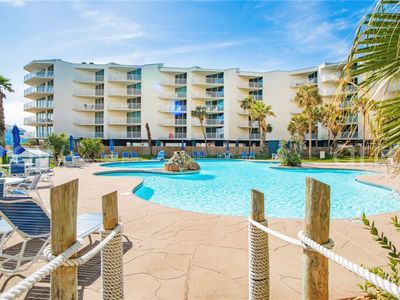 800 Sandcastle Dr #108