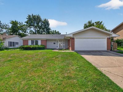 Property at 1025 Mayfield Ln, Hoffman Estates, IL