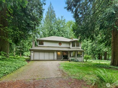 24705 SE Mirrormont Way