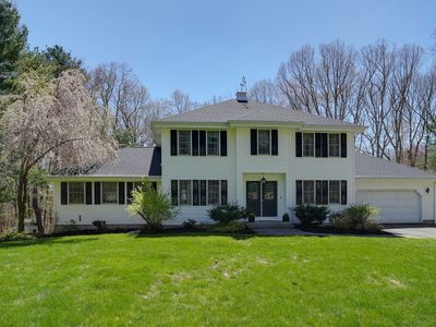 23 Twin Spring Dr
