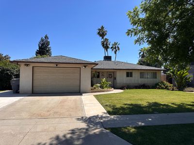 3163 W Alamos Ave