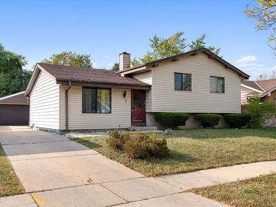 9329 North 85th STREET