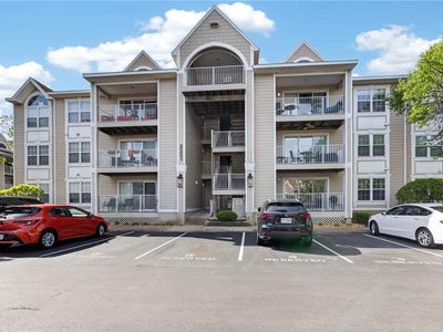 2221 Lesner Cres APT 101