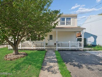 33 Monmouth Avenue