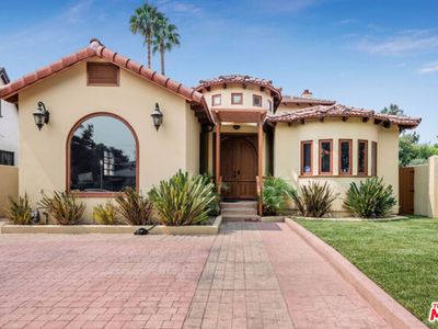 4375 Kraft Ave