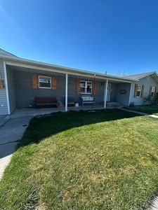 839 E 1415 N