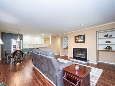 224 Smokerise Cir SE