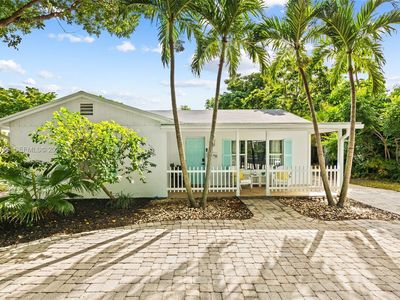 716 NE 11th Ave