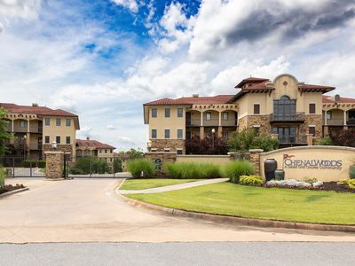 601 Chenal Woods Dr #111