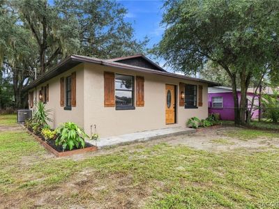 841 NW 7th St