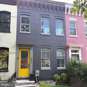 1817 8th St NW