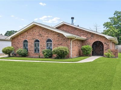 Property at 823 2nd Ave, Harvey, LA