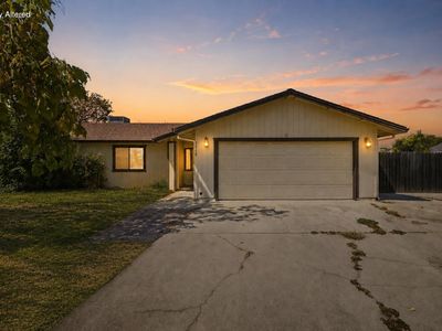 1060 Dara Ct