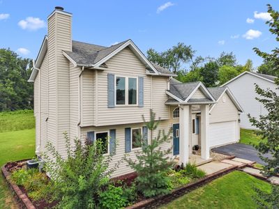 Property at 212 Galvin Pkwy, Harvard, IL