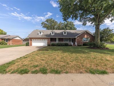 210 Holmes Dr