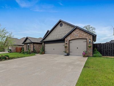 5713 S 60th Pl