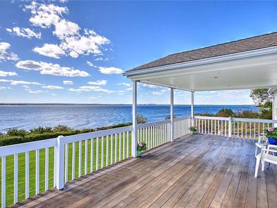 585 Seaside Dr