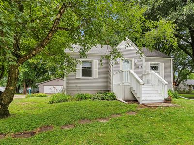 1112 Lewis Ave