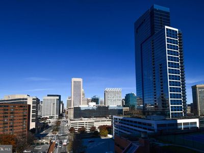 10 E Lee St Unit 809